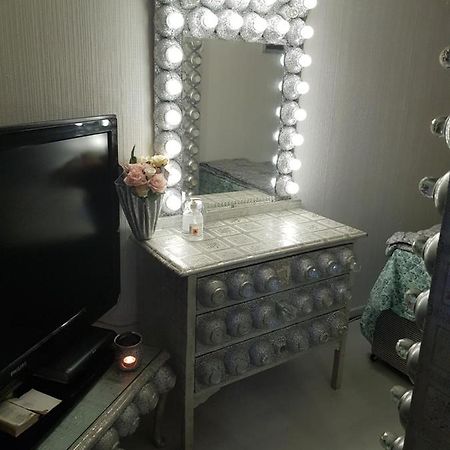 Vivid Apartment Бирмингам Екстериор снимка