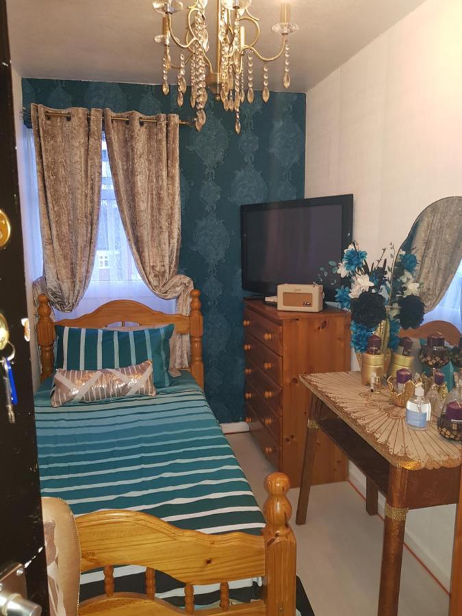 Vivid Apartment Бирмингам Екстериор снимка